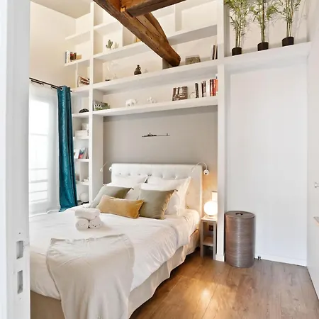 Eiffel Tower & Champ De Mars - 1br - Cityapartmentstay *