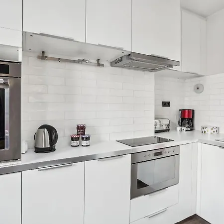 Appartement Eiffel Tower & Champ De Mars - 1br - Cityapartmentstay Parijs